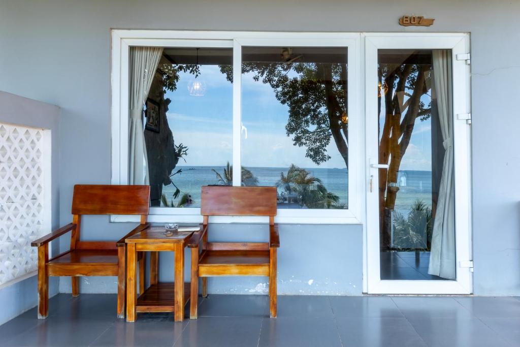 Cosian Bay Phu Quoc Resort - Deluxe Bungalow With Sea View