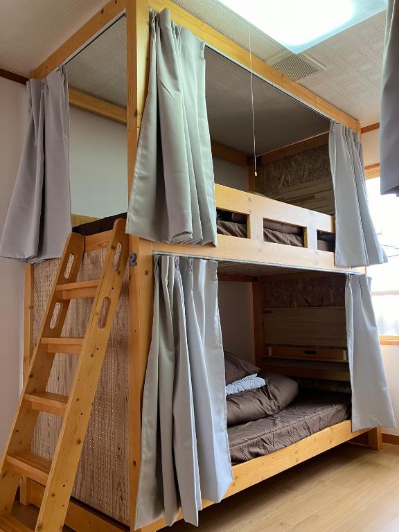 ゲストハウスわたうさぎ - Bett In 8-Betten Gemischten Schlafsaalraum