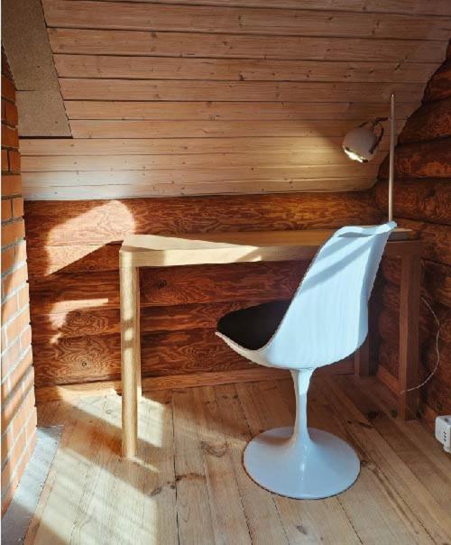 Fotografie z fotogalerie ubytování 2-bedroom, fenced yard, sauna, 10 min to Pärnu v destinaci Pärnu