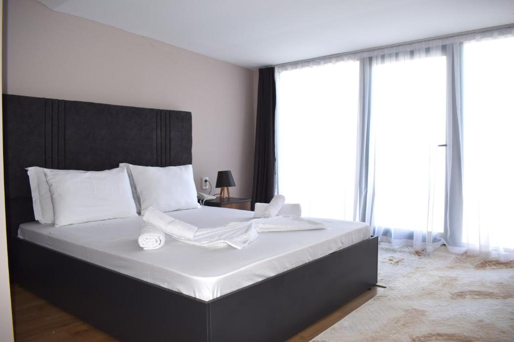 Postel nebo postele na pokoji v ubytování Side Mira Palace & Spa