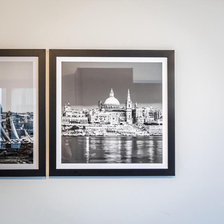 Fotografie z fotogalerie ubytování Sunlit Serenity Modern Apartment with City Views v destinaci Msida