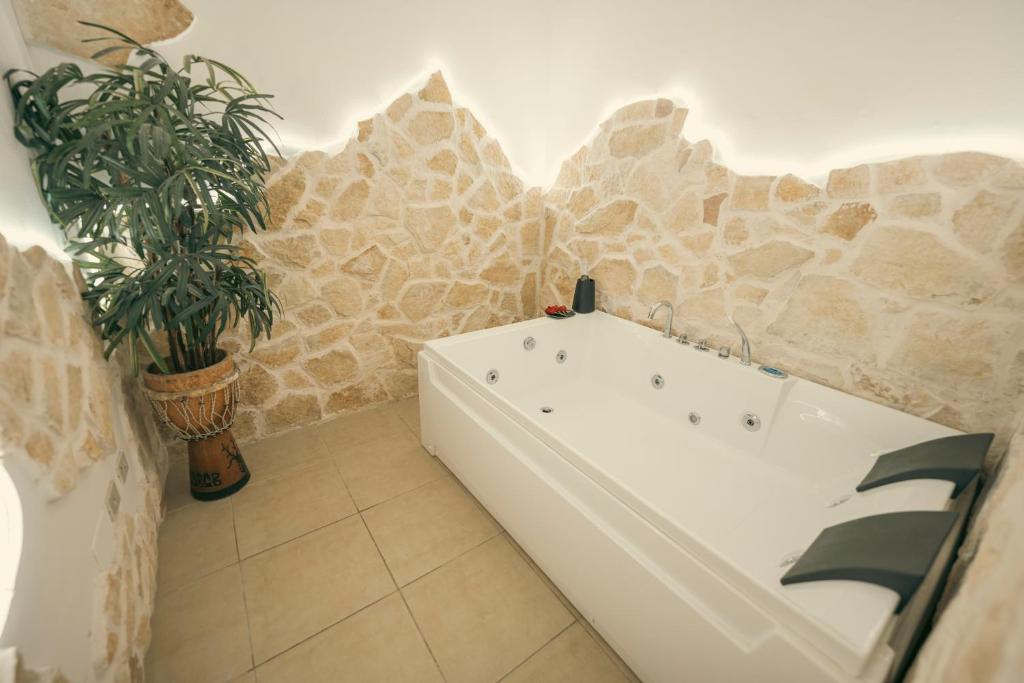 Apulia lux - Suite With Hot Tub