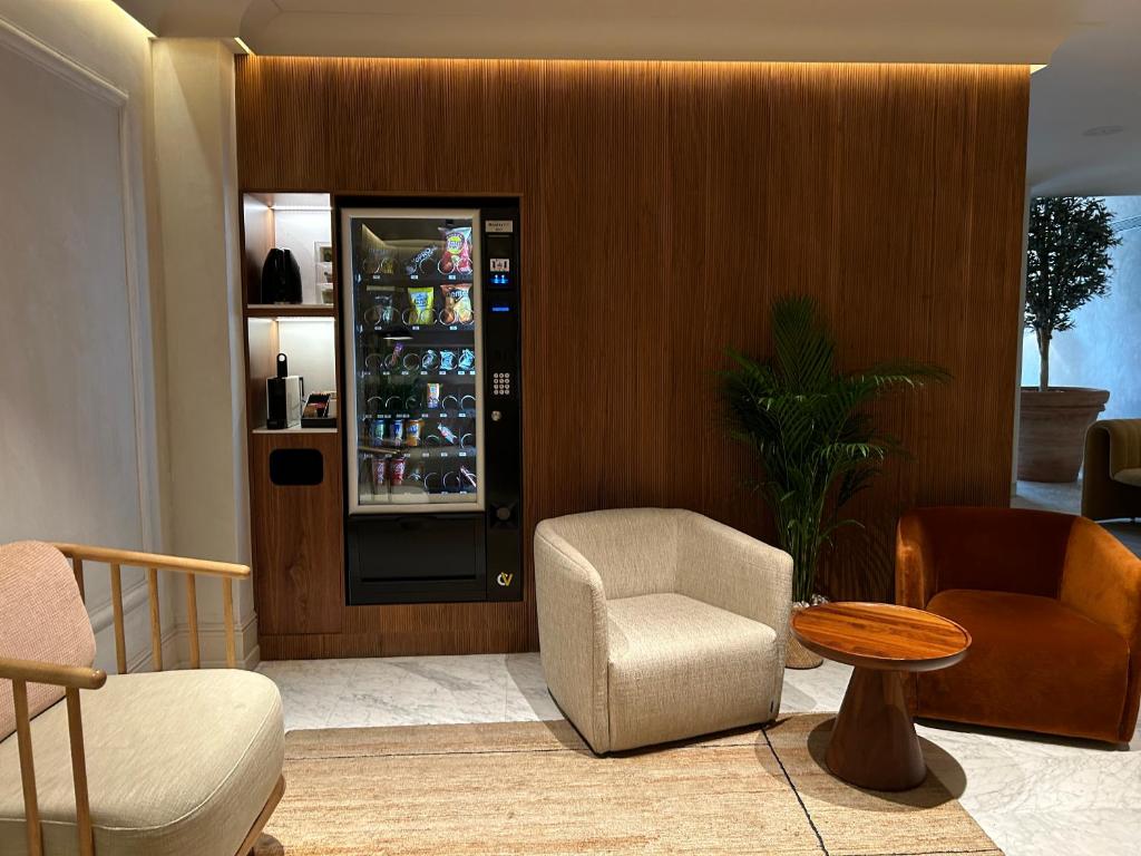 Caledonian - Resim 12