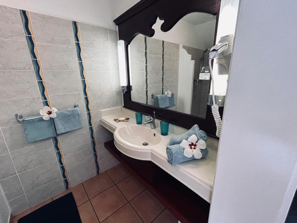 Koupelna v ubytování TI COCOTIER Appartement VUE MER 2 à 6 personnes village Pierre et vacances