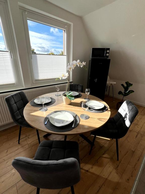 Fotografie z fotogalerie ubytování WD Living Wooden Black and White inkl Parkplatz v destinaci Burgdorf