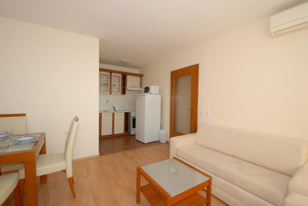 Imperial and Crown Fort Noks Grand Resort - Two-Bedroom Apartment With Balcony (6 Adults)