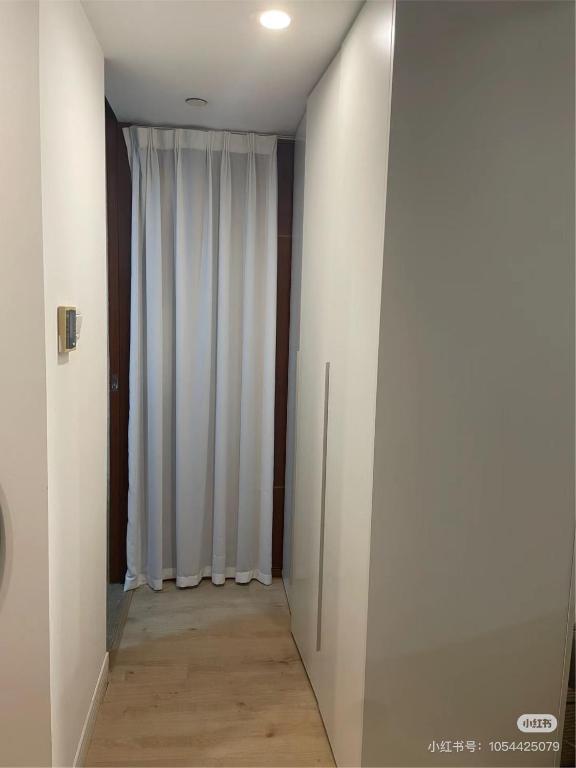 上海Luxury Entire 1B flat in ChangNing的相册照片