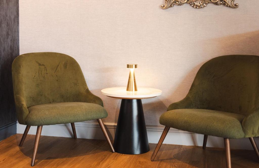 Posezení v ubytování Leonardo Hotel Galway