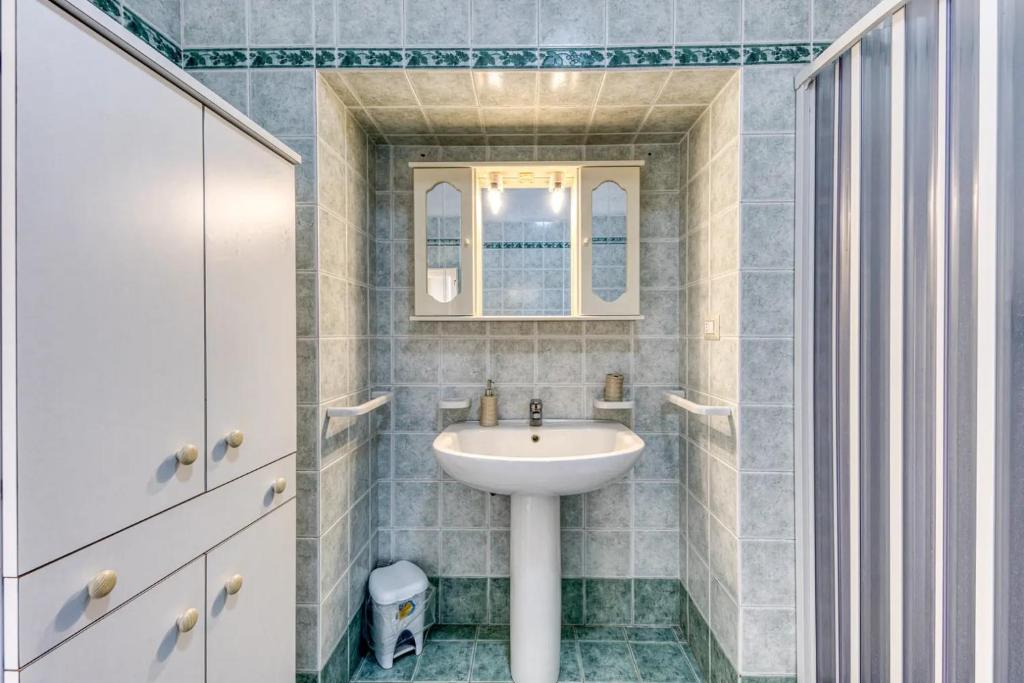 A bathroom at La Corte dei Mille