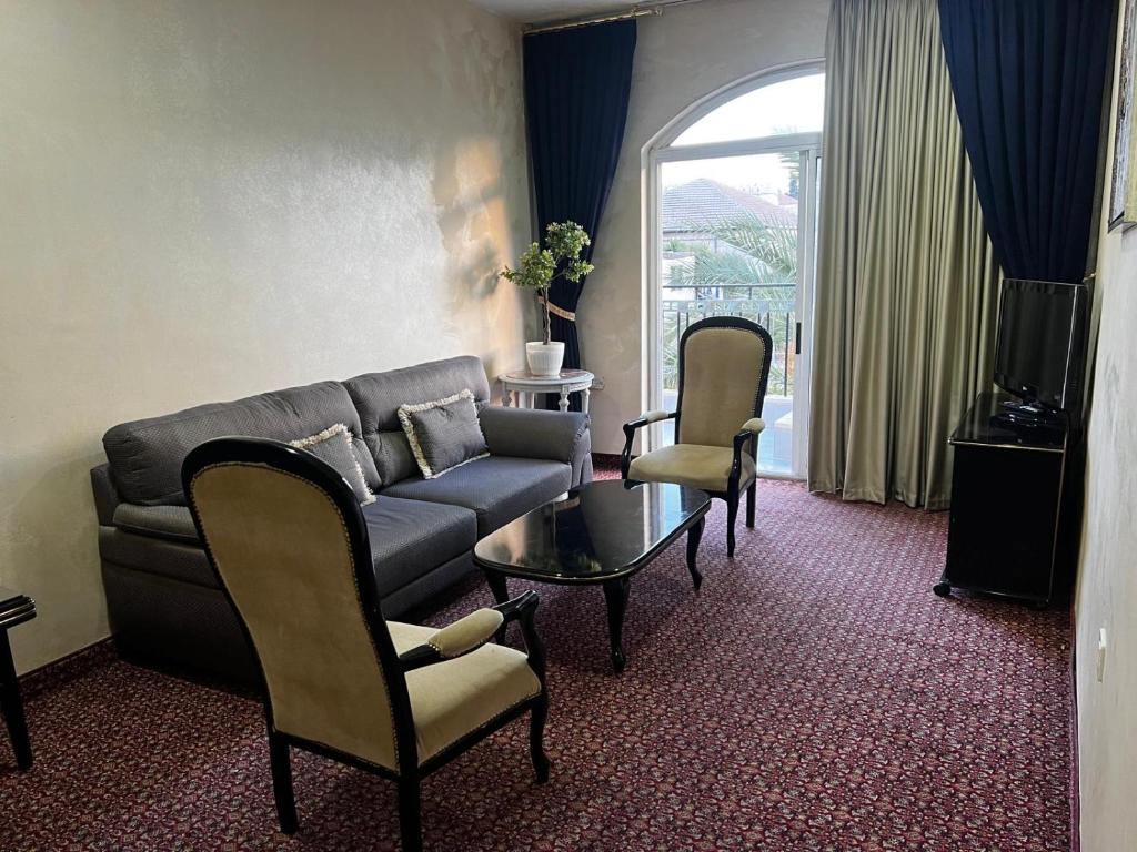 Posezení v ubytování Addar Hotel