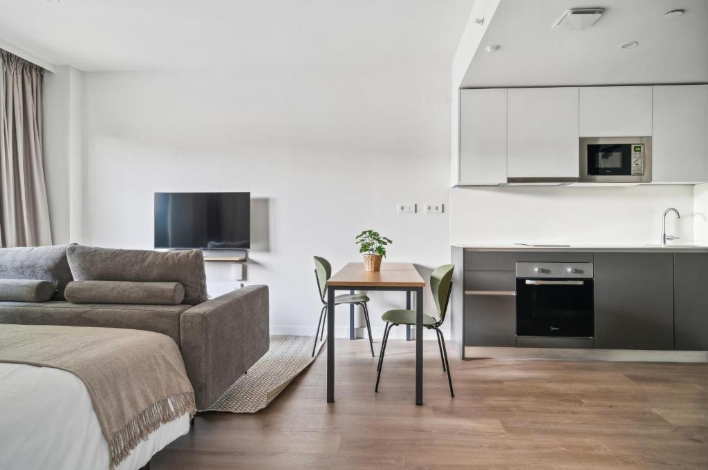 Truliving Vallecas by Habyt - Estudio De Lujo