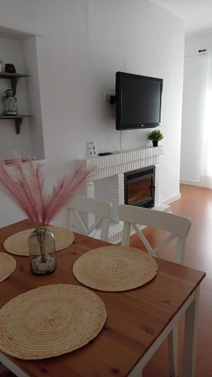 A television and/or entertainment centre at Apartamento Céntrico Corredera