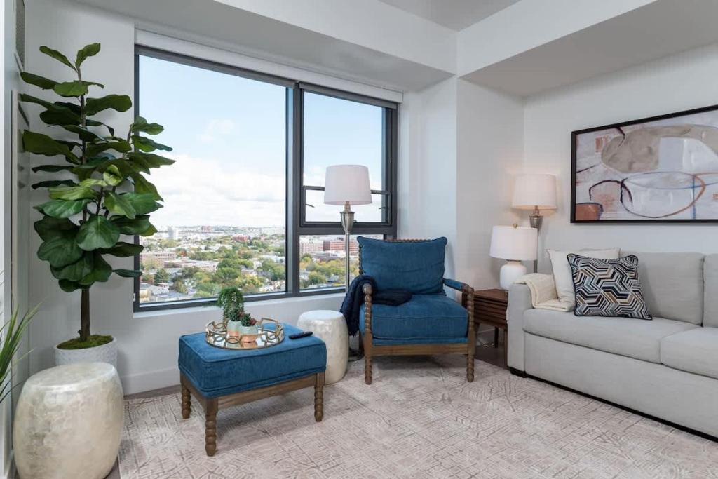Picture of Upscale Penthouse near MIT Harvard Central Square, Cambridge (precios ...