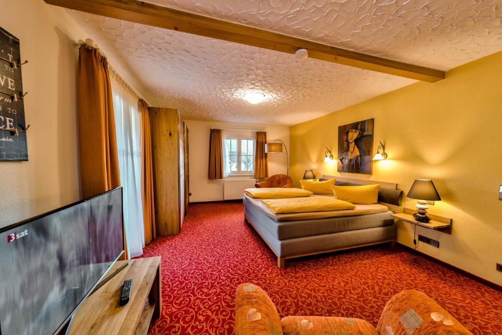 Posezení v ubytování Hotel Sonneneck Titisee -Adults Only-