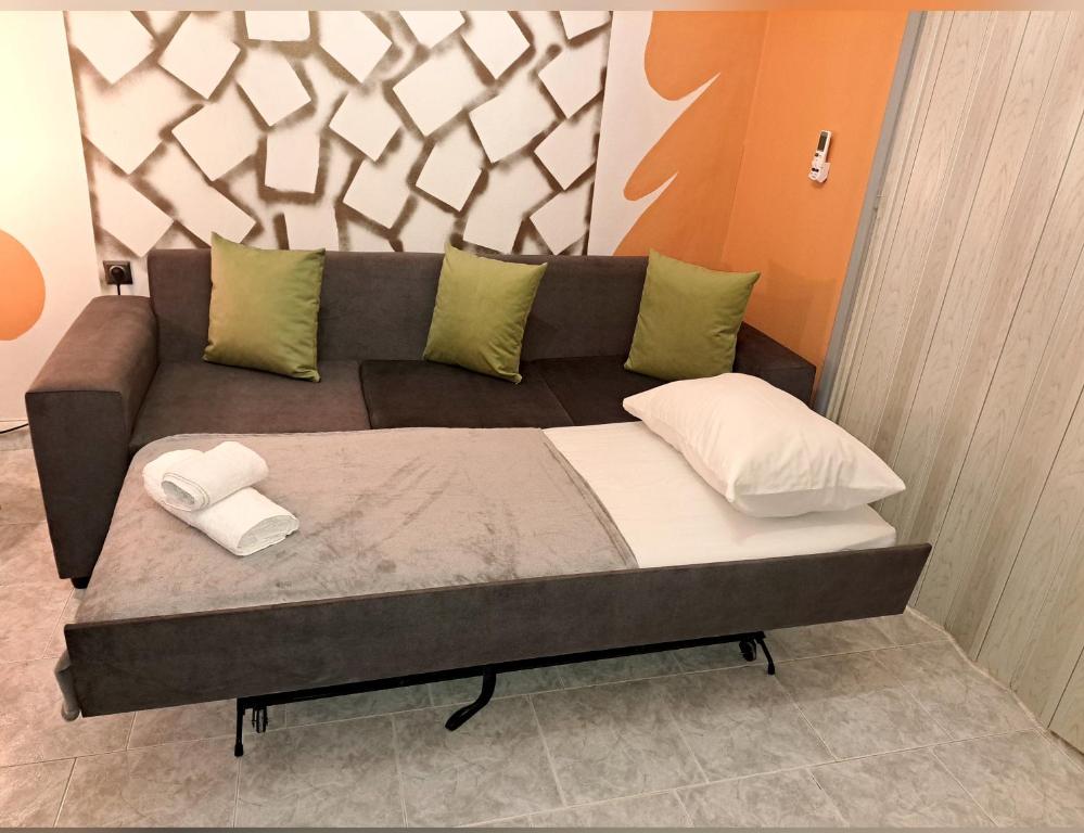 Postel nebo postele na pokoji v ubytování Horizon view apartment port of Piraeus