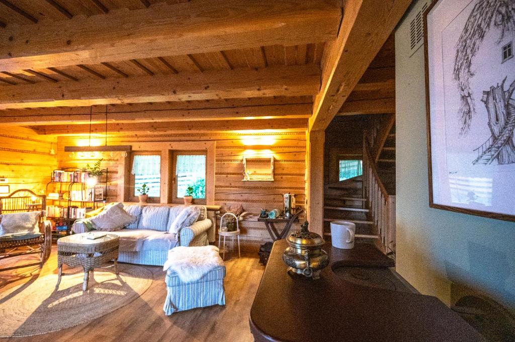 Posezení v ubytování Poziomkowy Dom- Wisła, Dom z bali, Sauna, Taras