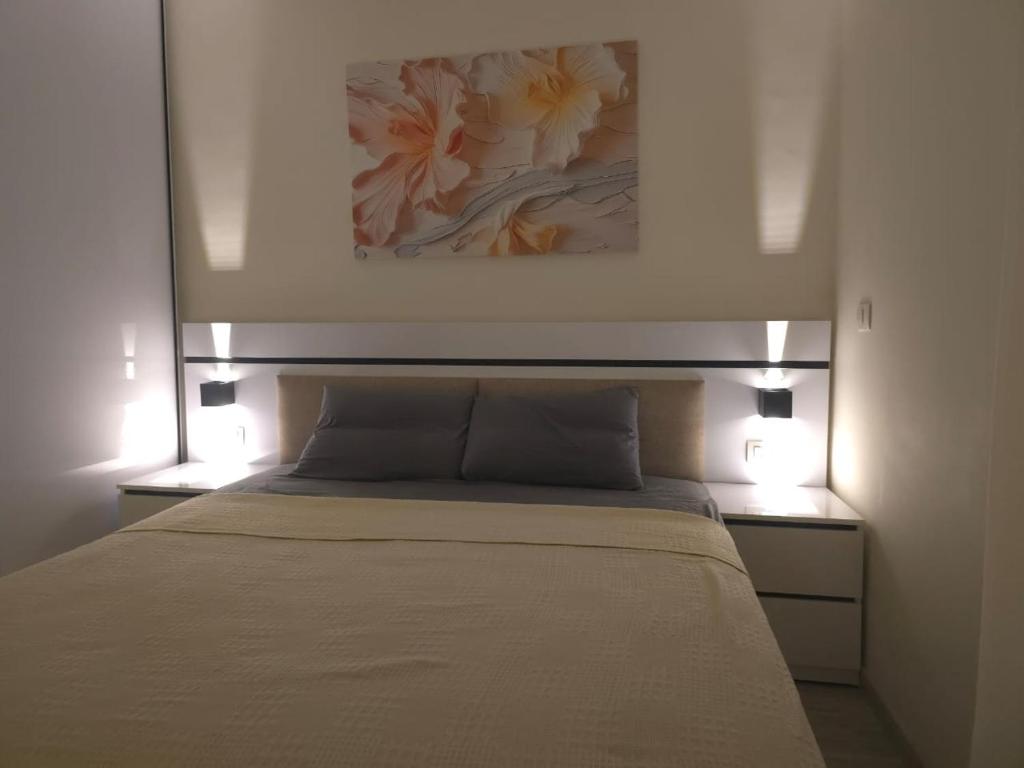 Postel nebo postele na pokoji v ubytování madinaty cozy studio at privado