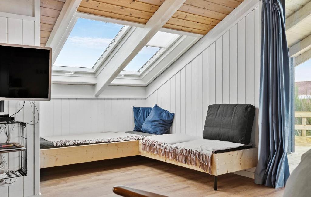 Lovely Home In Hvide Sande With Wifi - Maison De Vacances De Trois Chambres