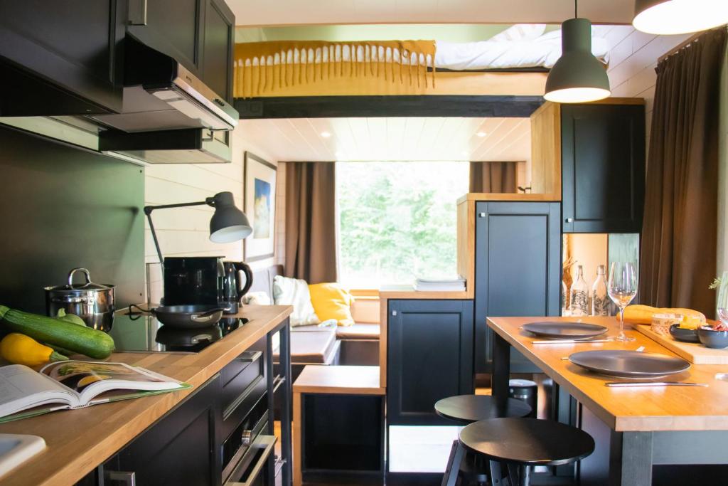 Kuchyň nebo kuchyňský kout v ubytování Tiny House Stijl & natuur nabij Brugge!