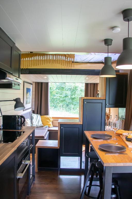 Kuchyň nebo kuchyňský kout v ubytování Tiny House Stijl & natuur nabij Brugge!
