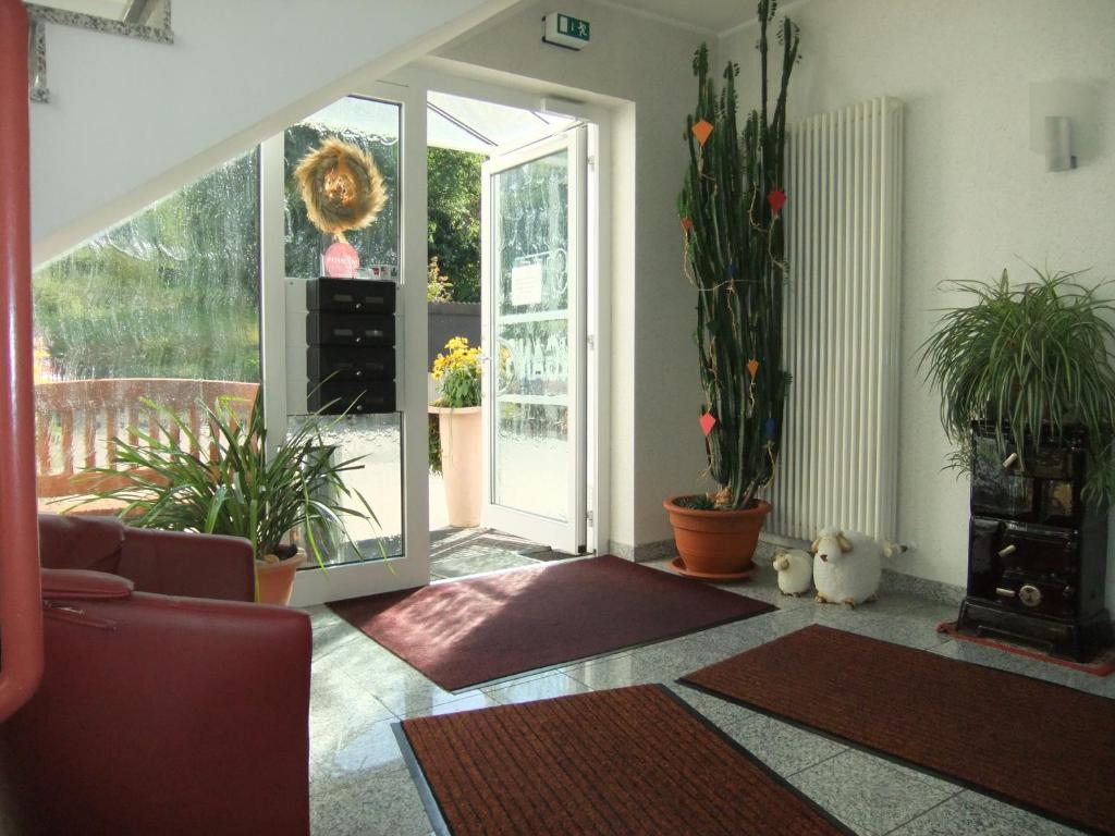 Posezení v ubytování Hotel garni Am Brunnenplatz
