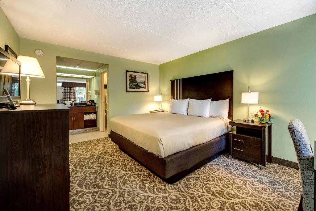 Glenstone Lodge - 