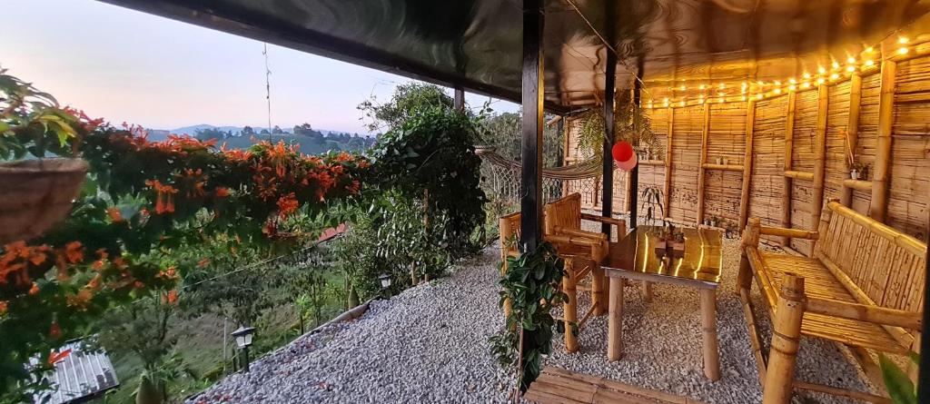 Balkón nebo terasa v ubytování Cabaña Starka & Jacuzzi