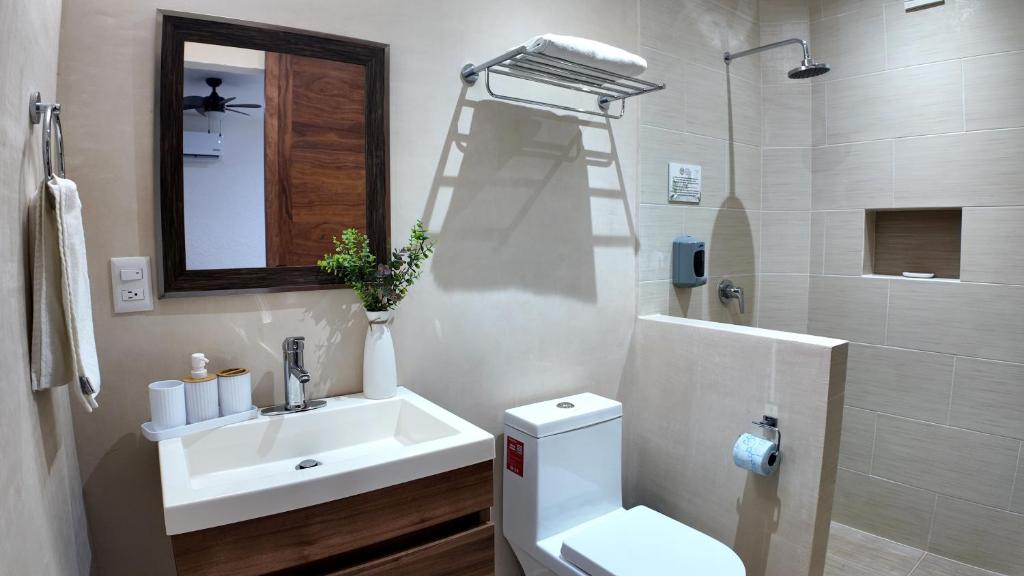 Hotel Bosque Caribe, 5th Av. zone photo