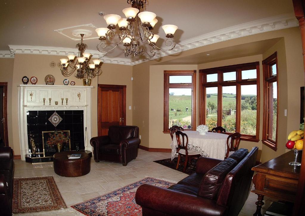 Posezení v ubytování Lake Karapiro Lodge