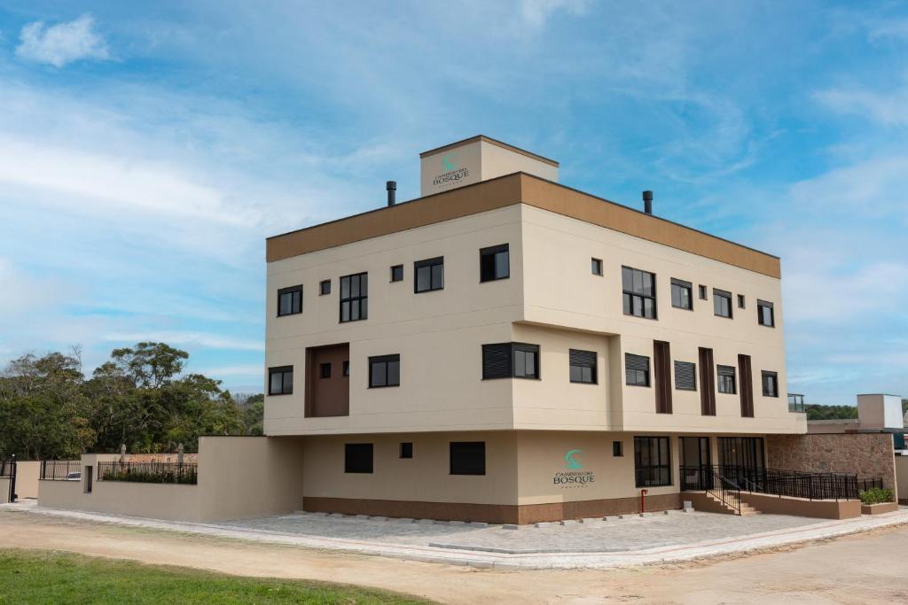 O edifício em que o hotel se localiza