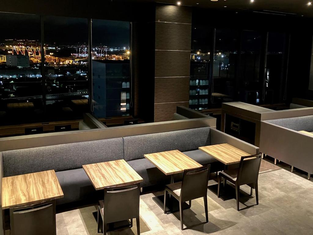 Posezení v ubytování LOISIR HOTEL SHINAGAWA SEASIDE