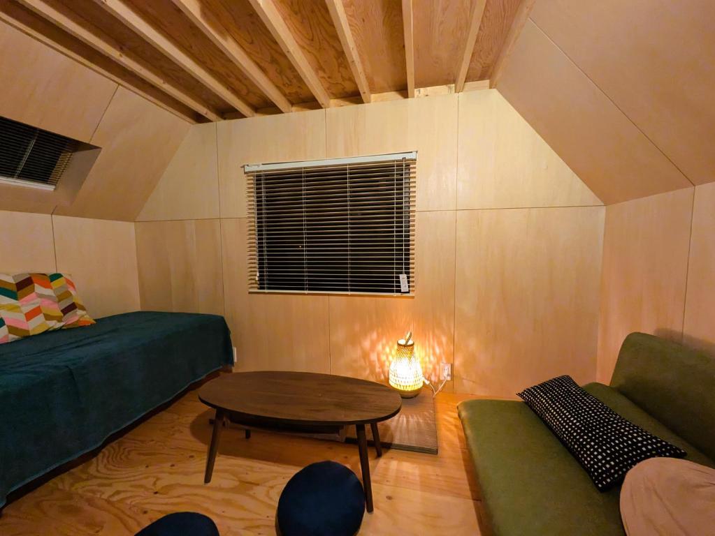 Posezení v ubytování Tiny House ZEN 倉橋島