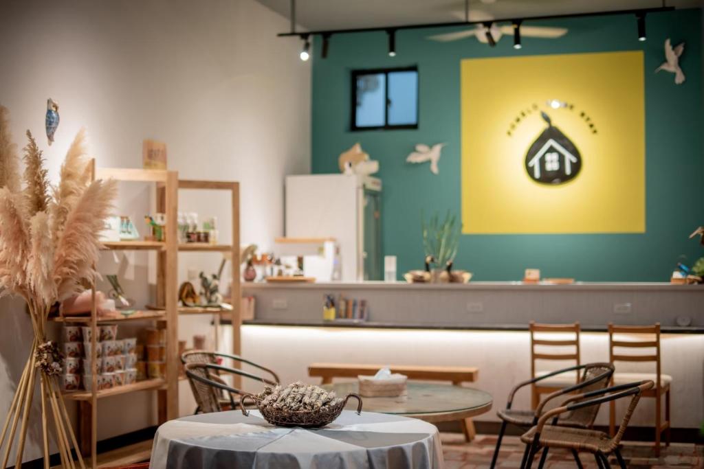 Restaurace v ubytování 西湖柚子家民宿