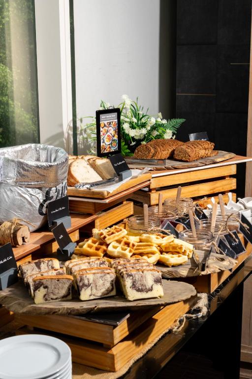 Night Hotel Bangkok - Sukhumvit 15 - Resim 8