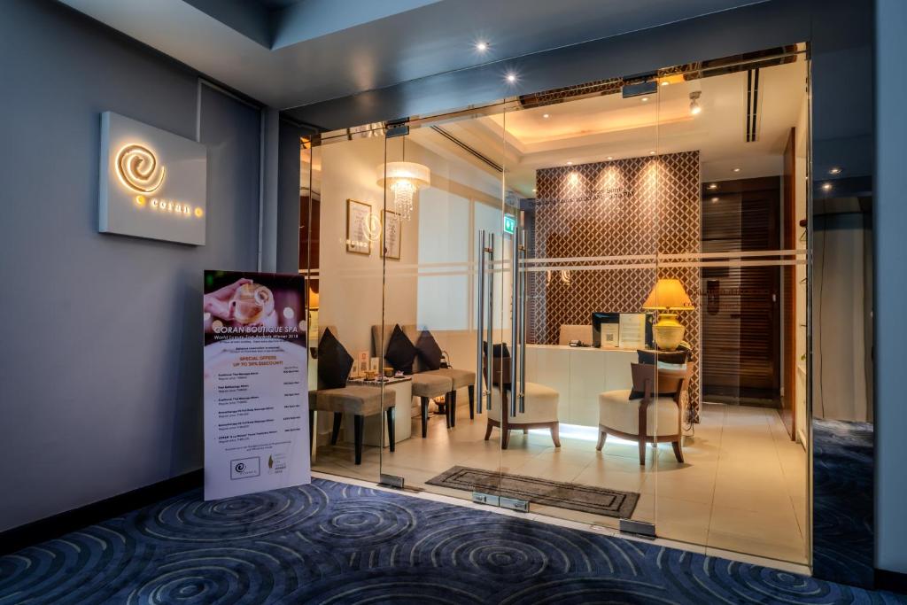 Night Hotel Bangkok - Sukhumvit 15 photo