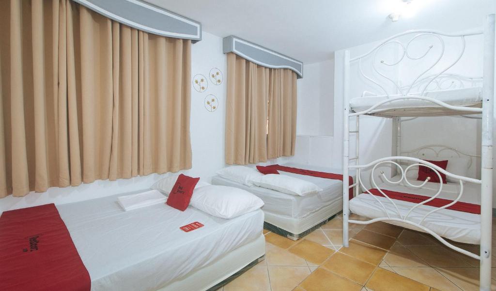 RedDoorz @ Yahweh Spring Retreat & Resort Laguna - Lit En Dortoir Mixte