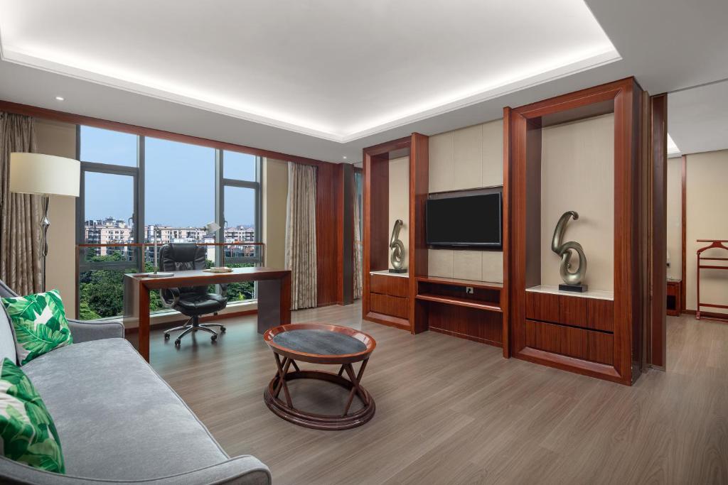 TV a/nebo společenská místnost v ubytování Wyndham Garden Foshan Nanhai