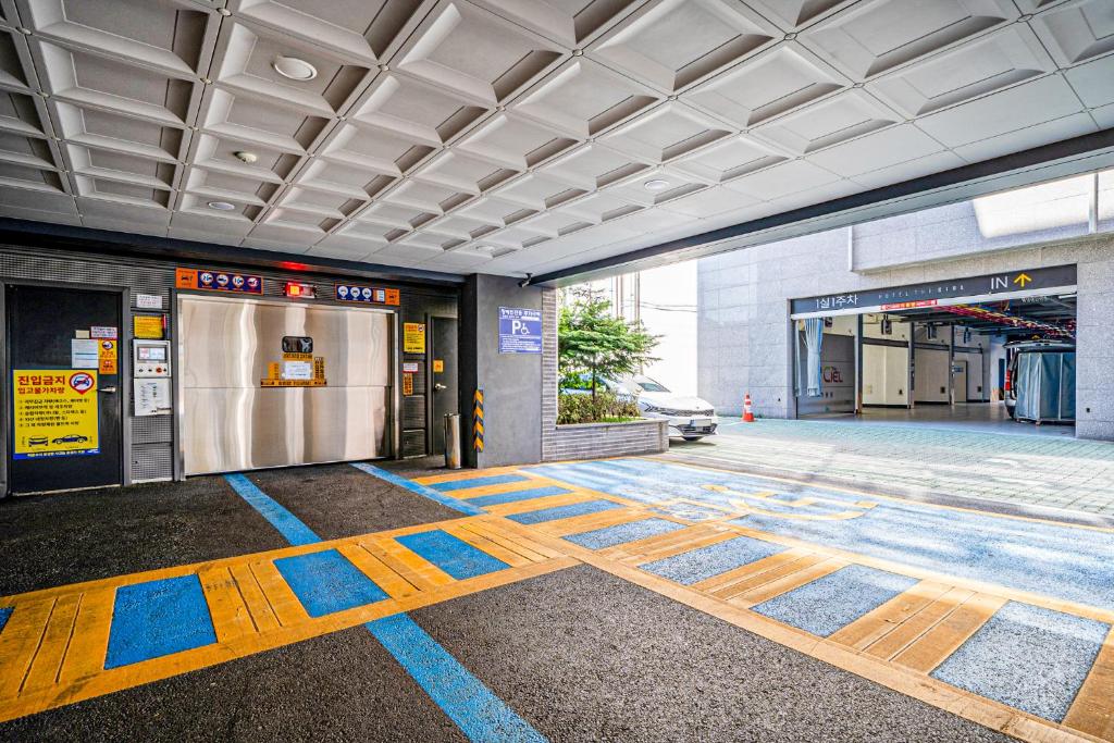 Fotografie z fotogalerie ubytování Rivertain Hotel Gyeongju v destinaci Kjongdžu