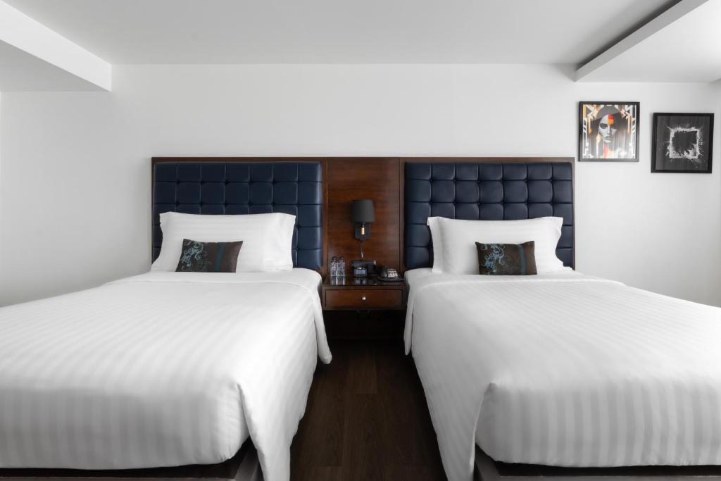 Night Hotel Bangkok - Sukhumvit 15 - Gold Twin