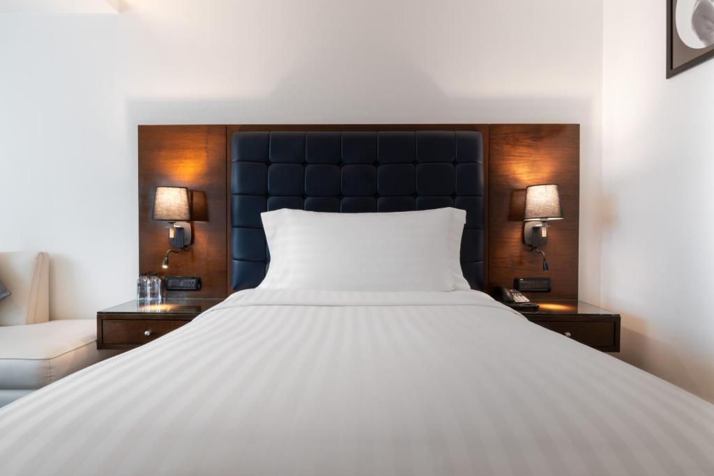 Night Hotel Bangkok - Sukhumvit 15 - Bronze Queen Single Room