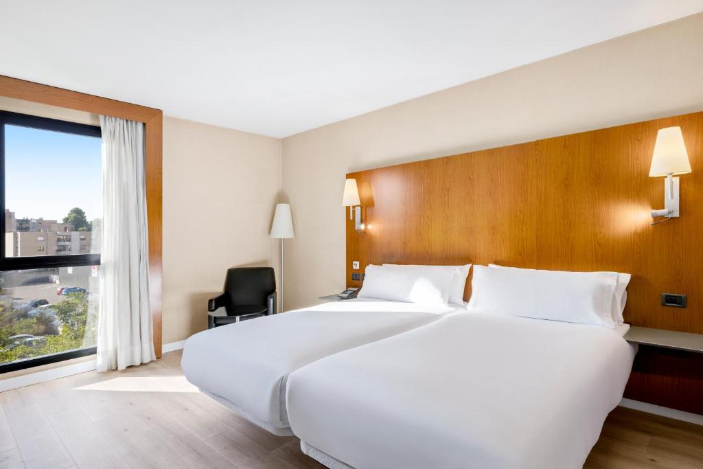 B&B HOTEL Zaragoza Los Enlaces Estación - Resim 12