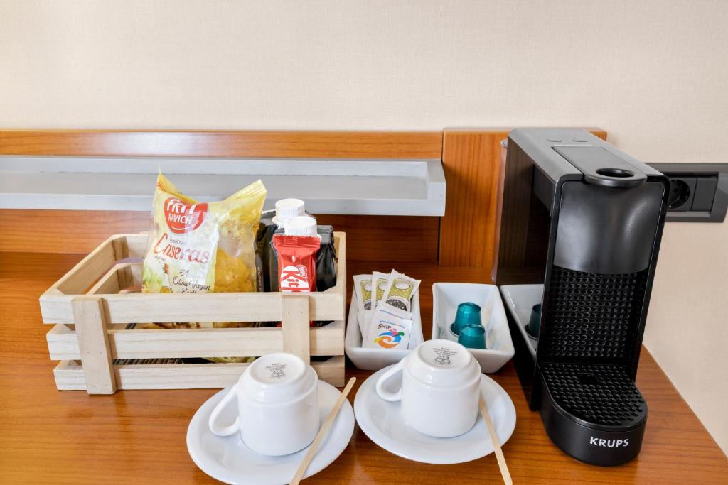 B&B HOTEL Zaragoza Los Enlaces Estación - Resim 26