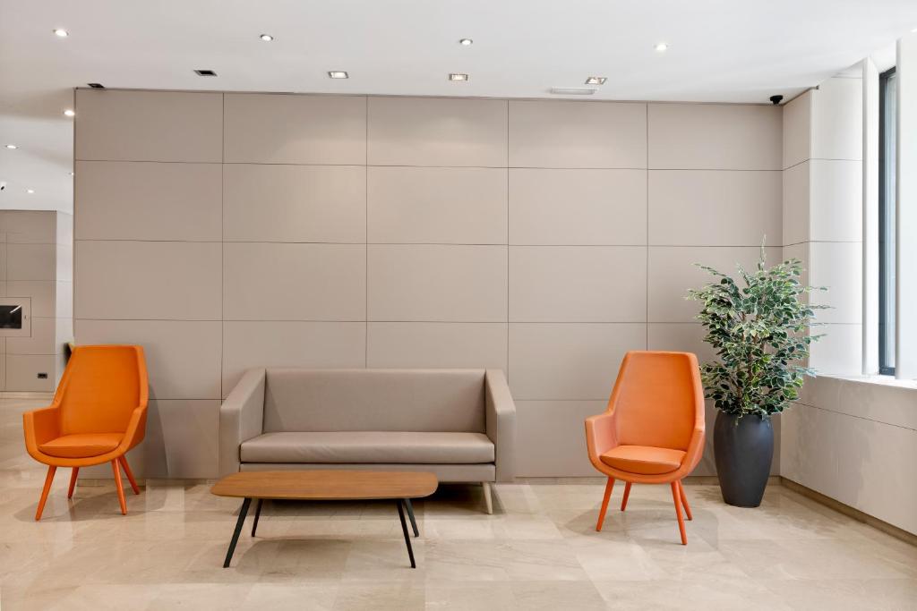 B&B HOTEL Zaragoza Los Enlaces Estación - Resim 43