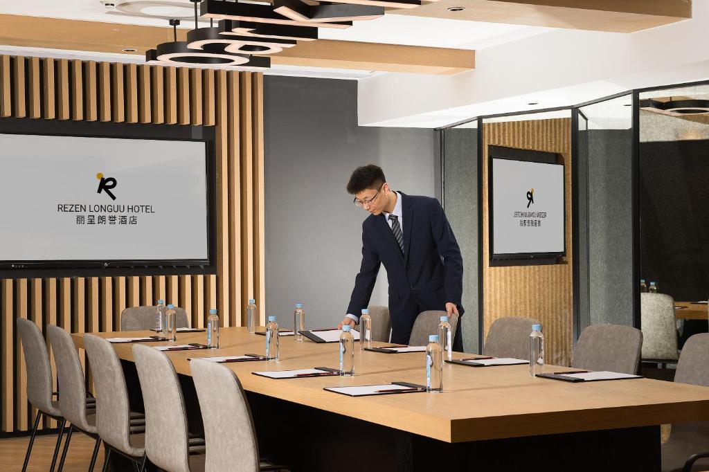 Konferenční prostory v ubytování Langham Honor International Hotel Canton Fair Complex Branch - Free Shuttle to Canton Fair Complex During Canton Fair Period & Free Mini Bar