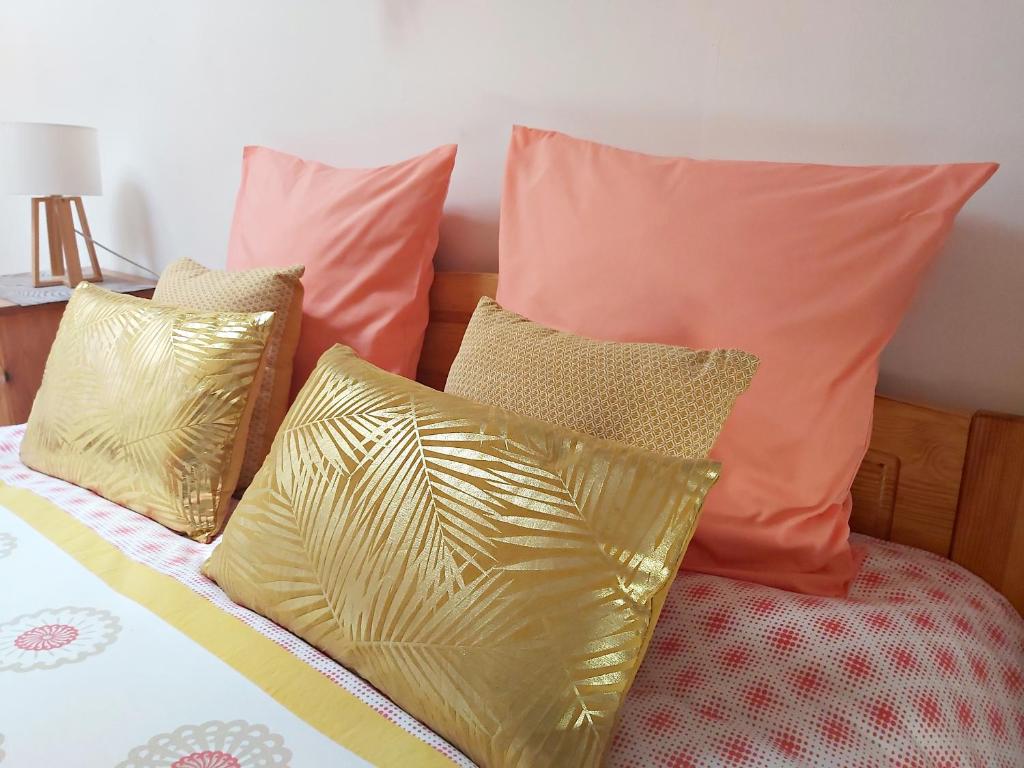 Postel nebo postele na pokoji v ubytování En Pascot - 1 appartement et 2 chambres indépendantes