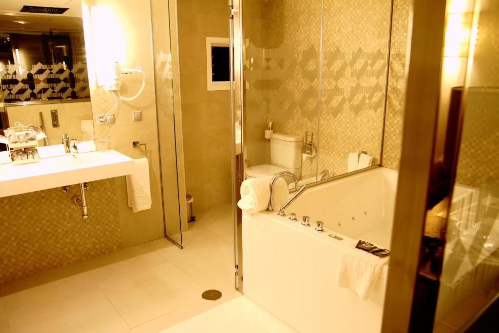 Hotel Don Paco - Resim 15