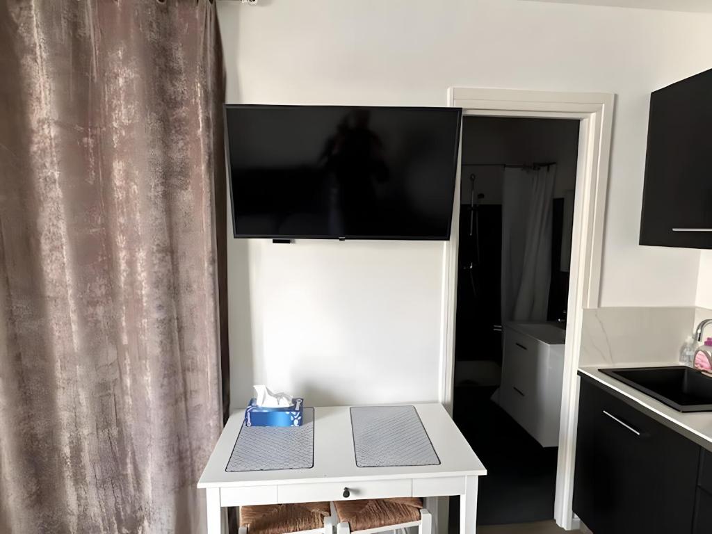 Fotografia z galérie ubytovania Palm Beach Apartment right next to the sea v Cannes