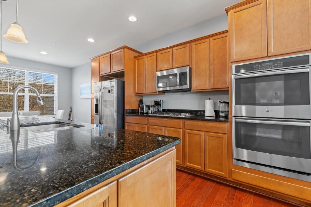 Galeriebild der Unterkunft Convenience at a Great Value 4-BR DC Homestay in Washington