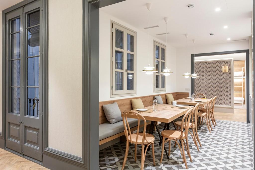 Weflating Boutique Hostel - 9