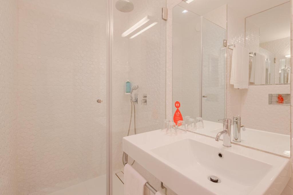 Moov Hotel Porto Centro - Resim 7